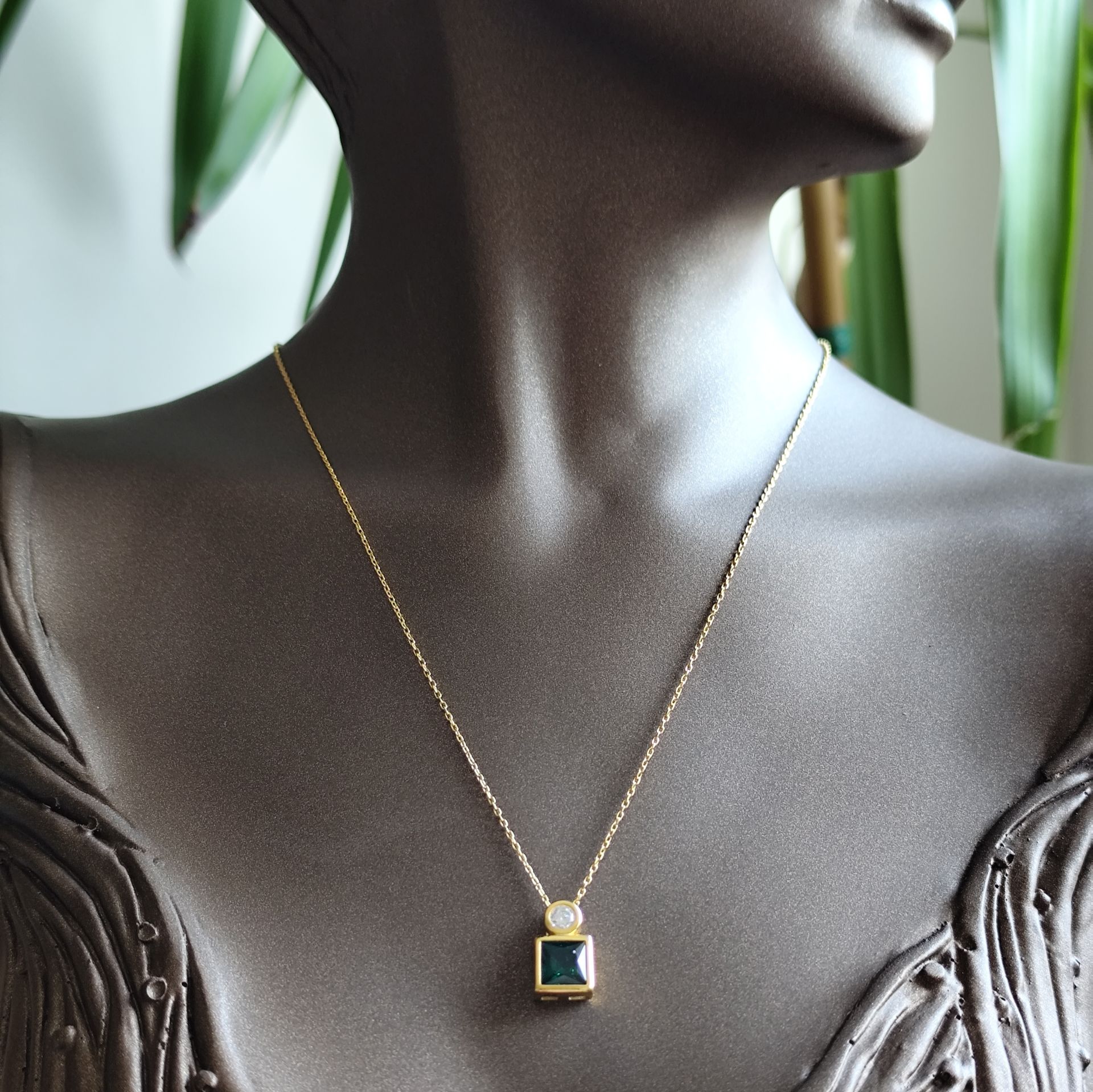 Yeşil Zirkon Taş Altın Kaplama Gümüş Kolye