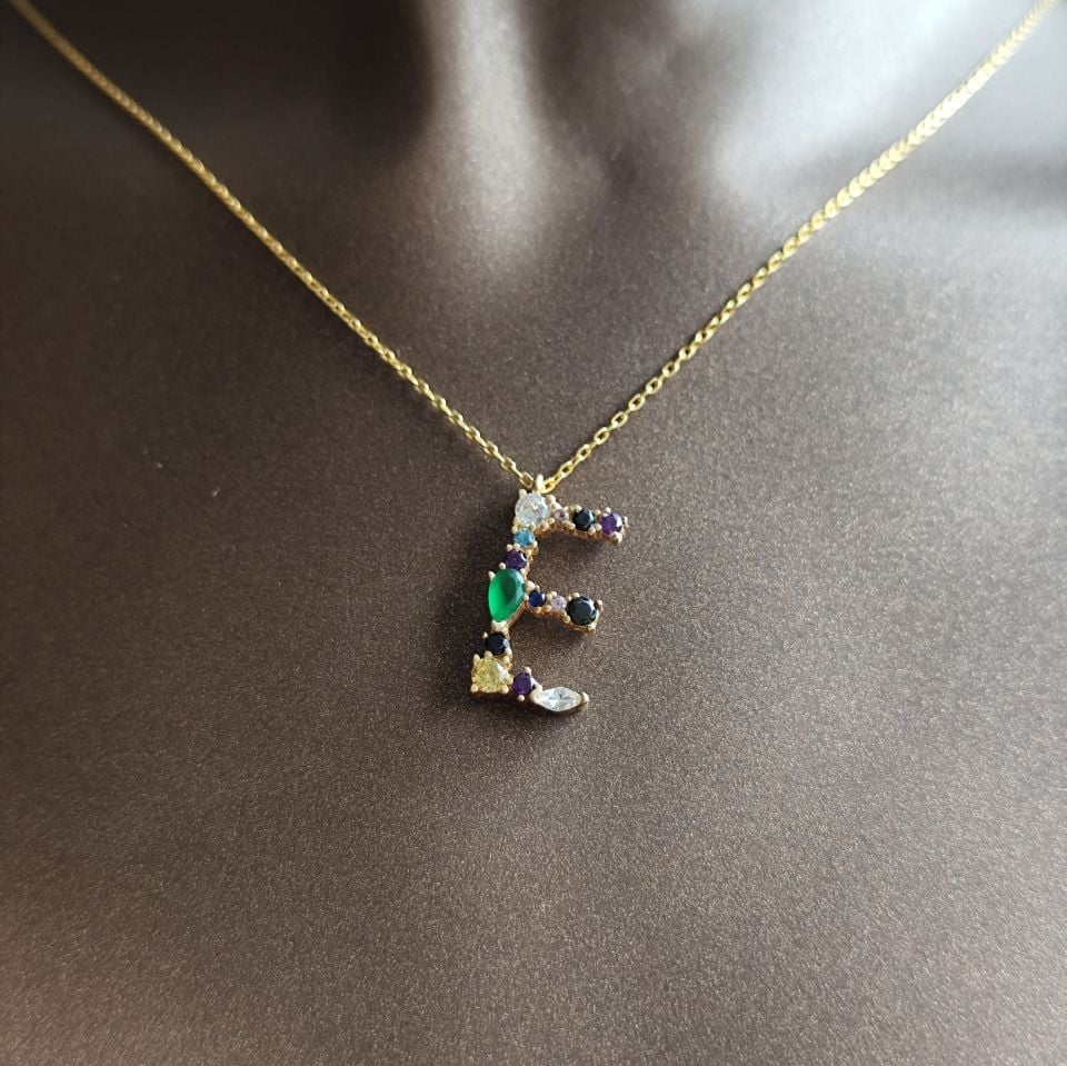 Renkli Taşlı Altın Kaplama Harf Kolye