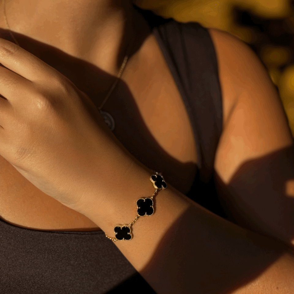 Yonca Siyah Üçlü Bileklik