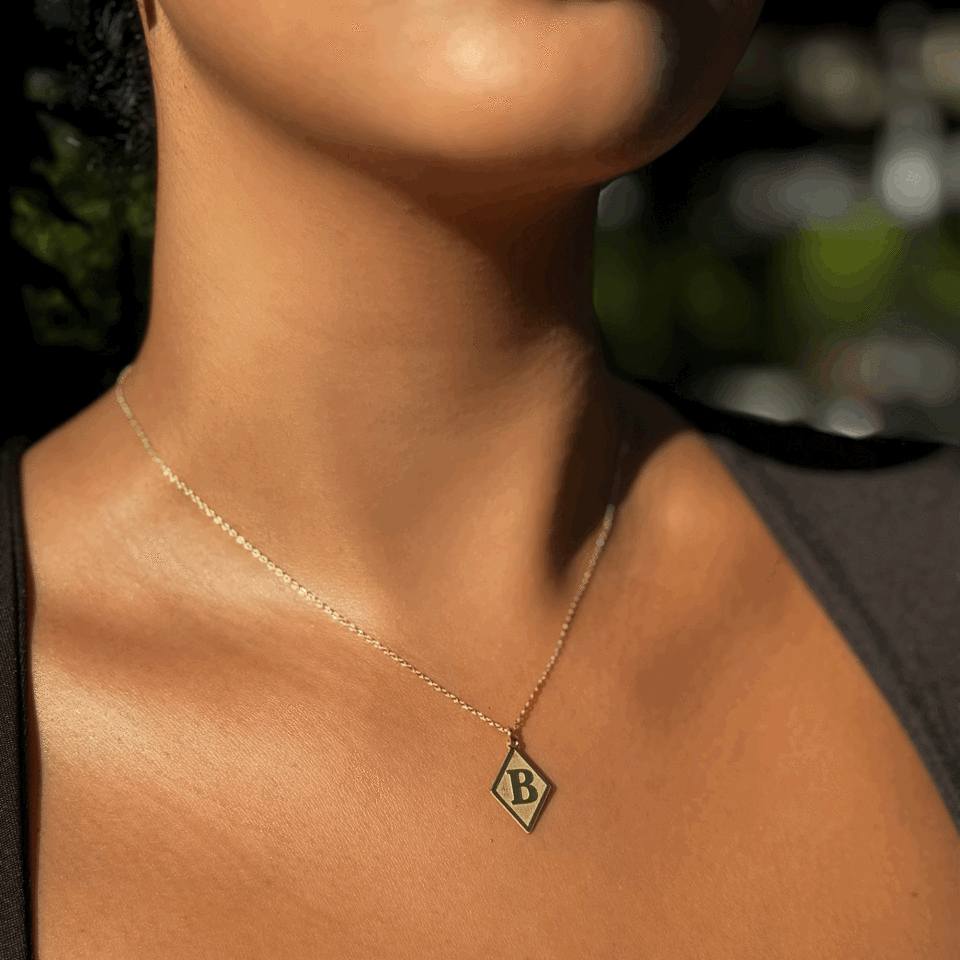 Baklava Altın Kaplama Harf Kolye