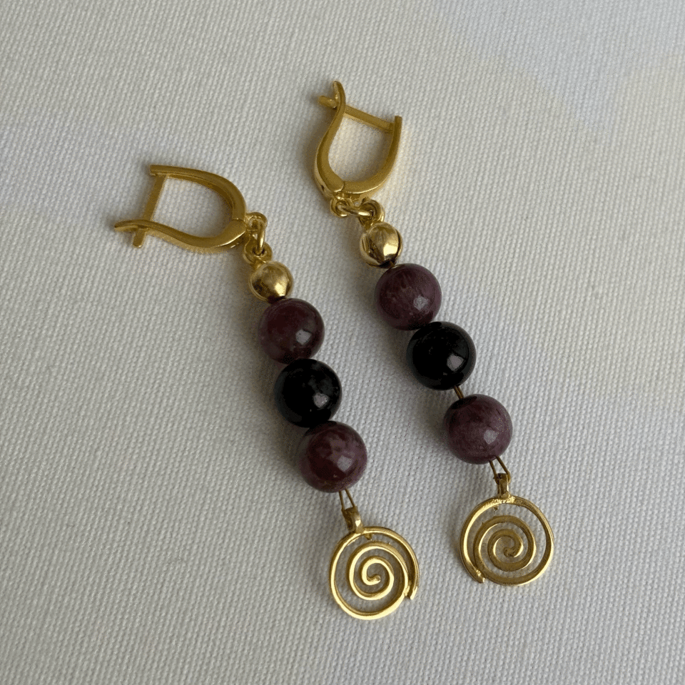 Taşlı Detay Spiral Küpe 18K Altın Kaplama