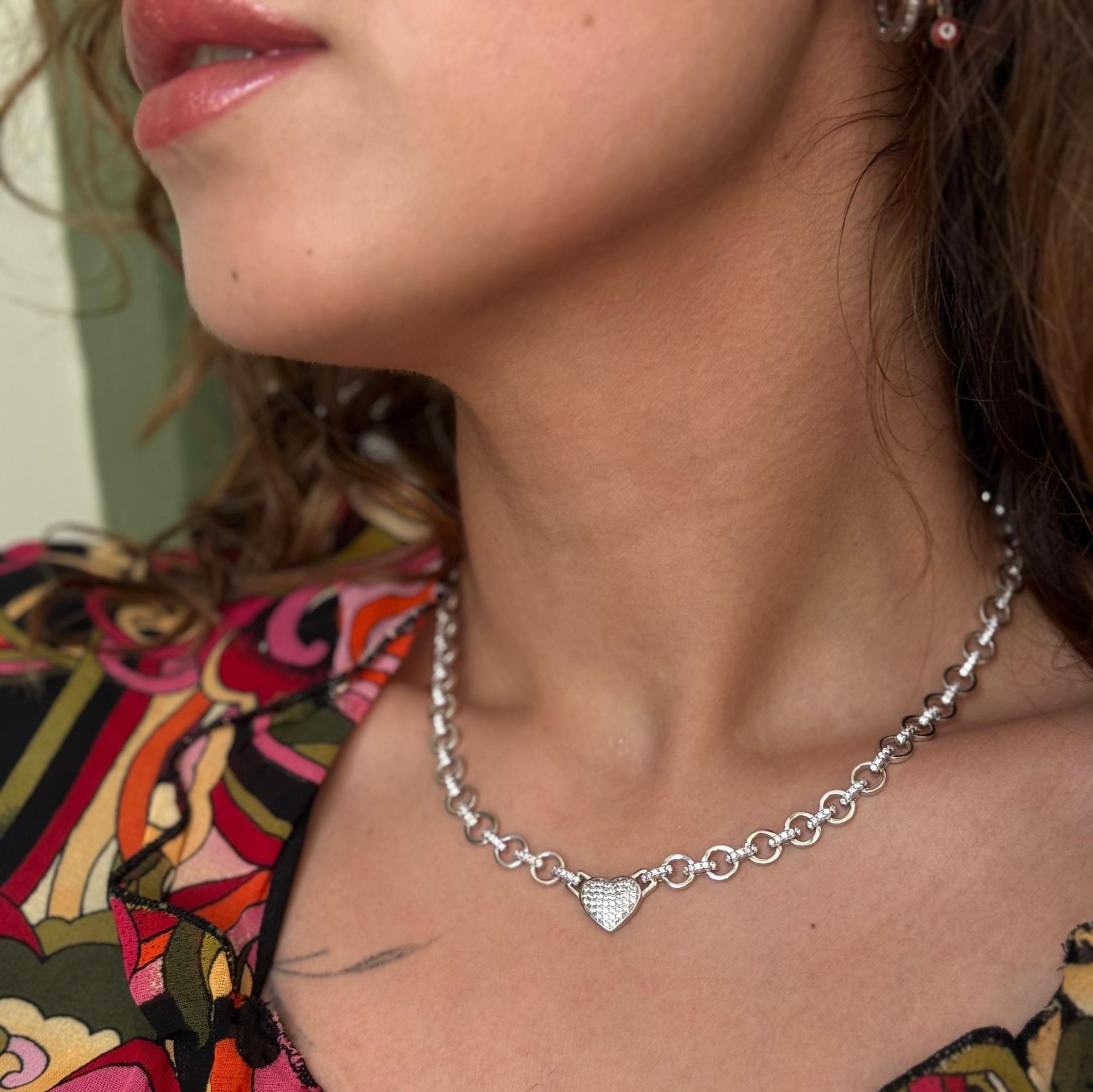 Sophia Taş İşlemeli Kalp Kolye