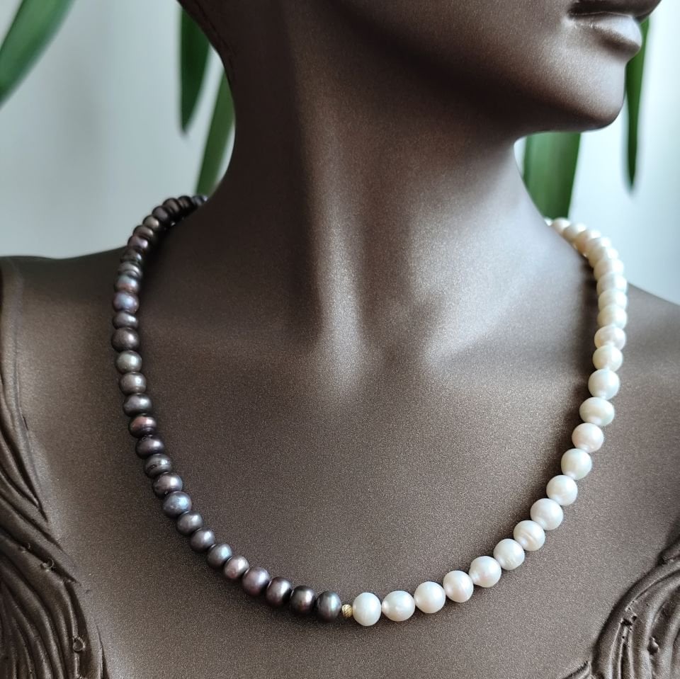 Pearl Design Necklace
