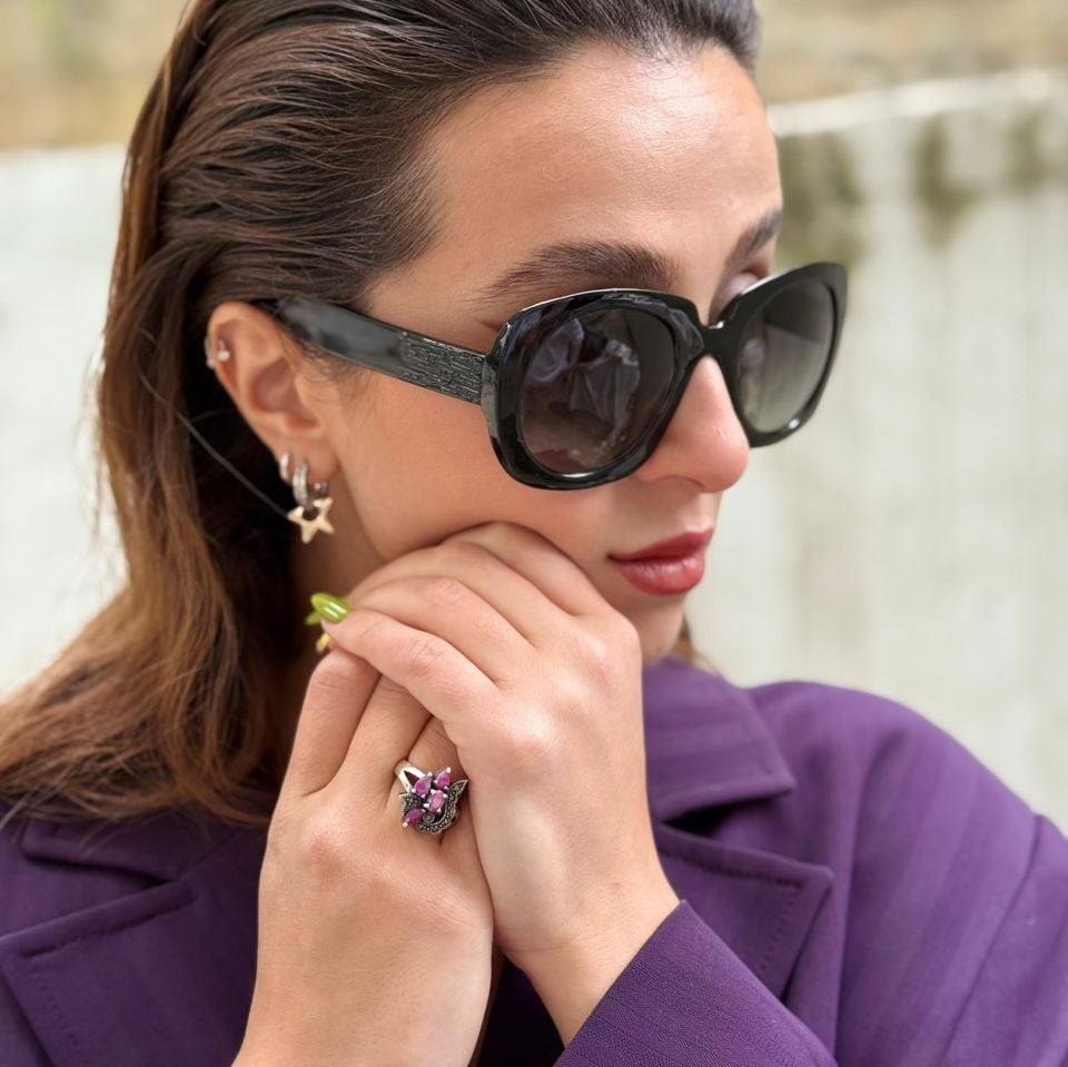 Yakut Taşlı Tasarım Yüzük