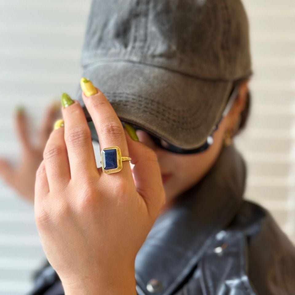 SAPPHIRE GOLD PLATED SILVER RING