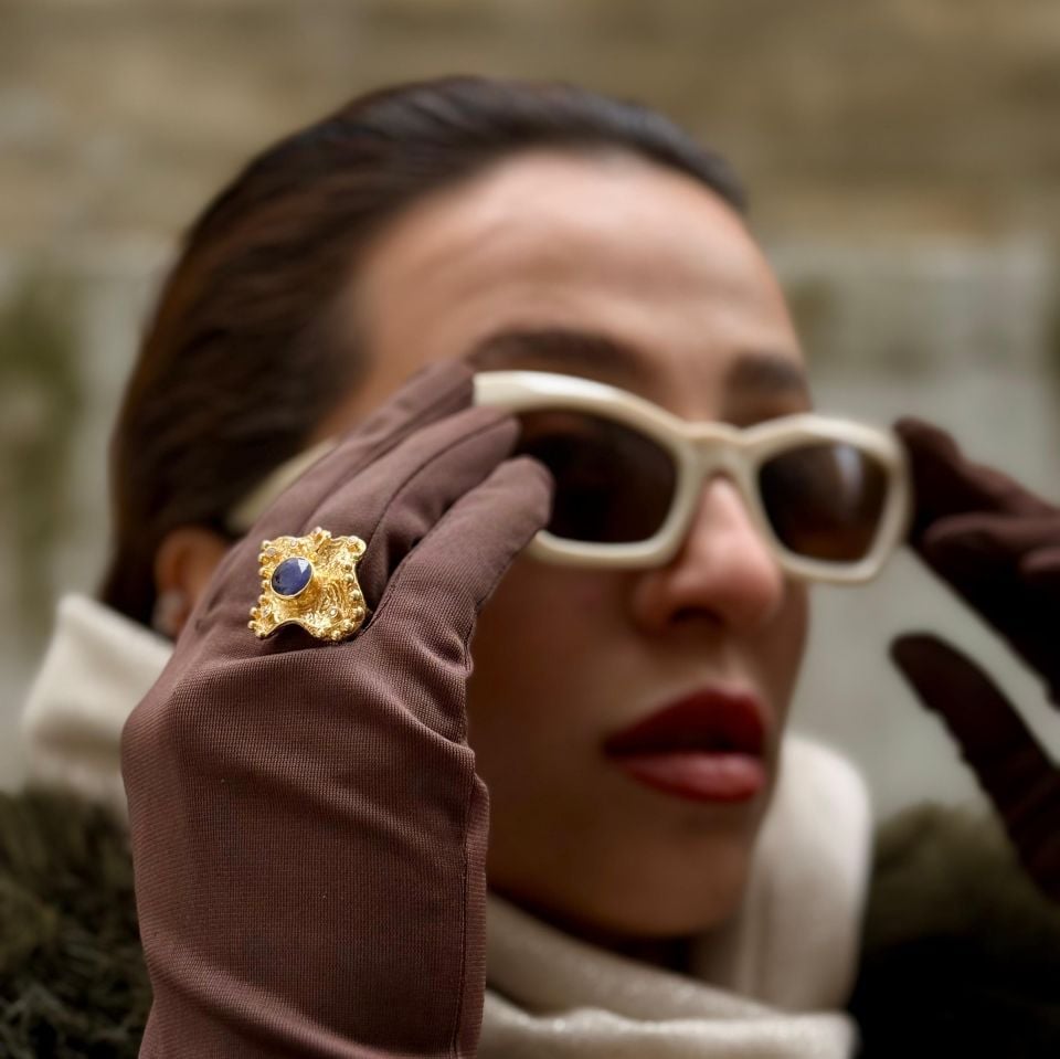 SAPPHIRE GOLD PLATED SILVER RING